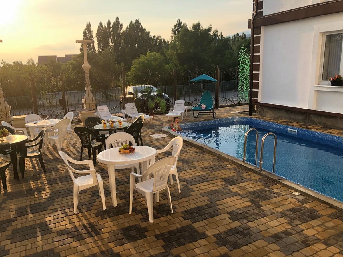 SAINT TROPEZ HOTEL КАБАРДИНКА (Россия) - от 5015 RUB | NOCHI